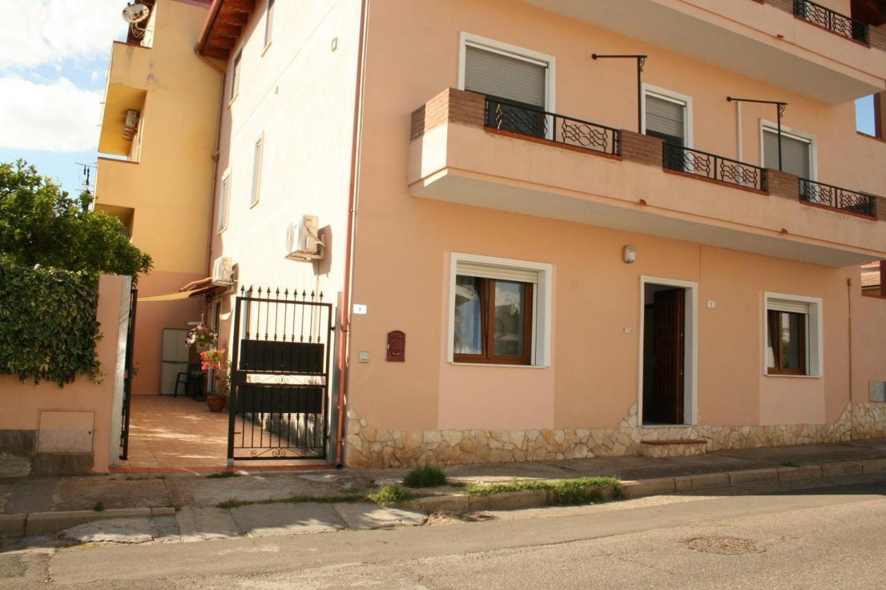 Вилла La Casa Dei Nonni Иглесиас Экстерьер фото